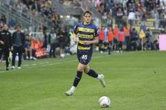 英媒:利物浦、紐卡等隊關注18歲帕爾馬后衛萊奧尼